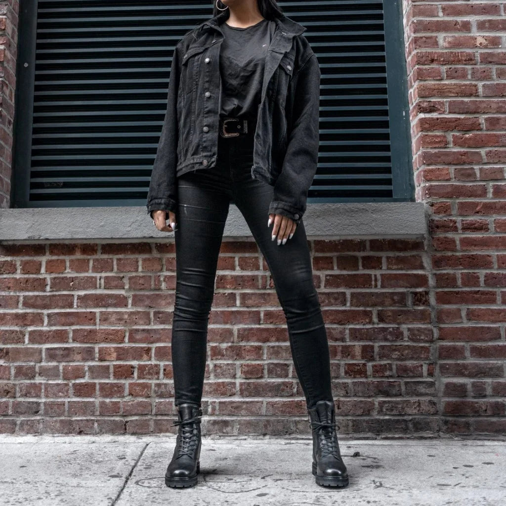 Combat | Black