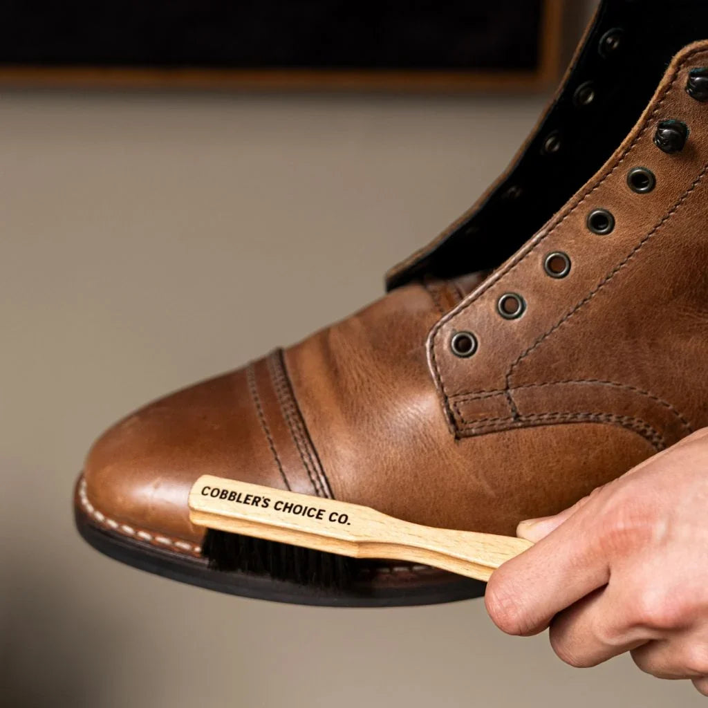 Cobbler's Choice Premium Welt Brush | Tan