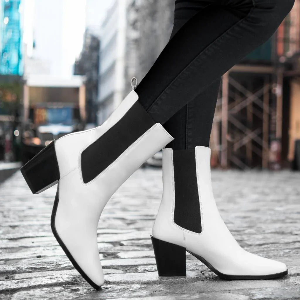 [W] Soho | White