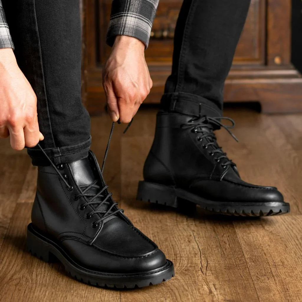 Diplomat | Black