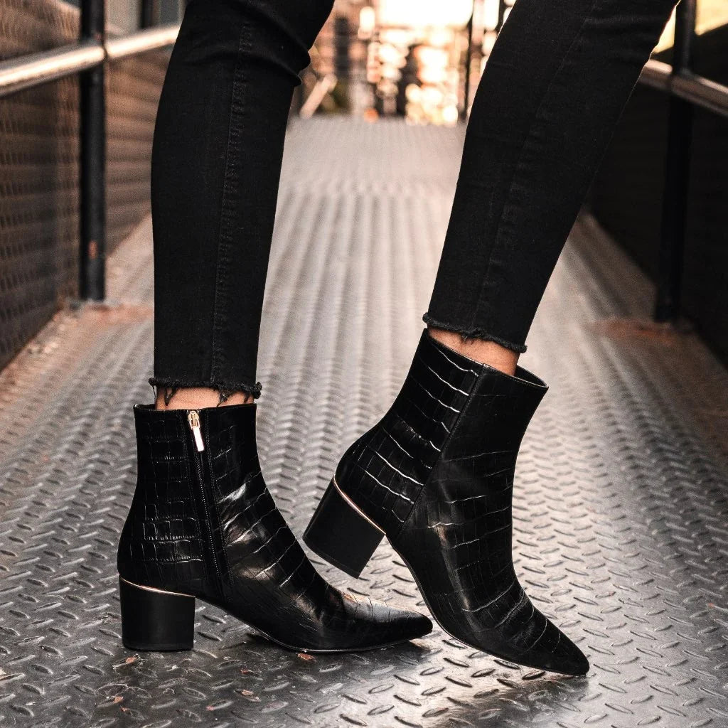 Luna | Black Croco